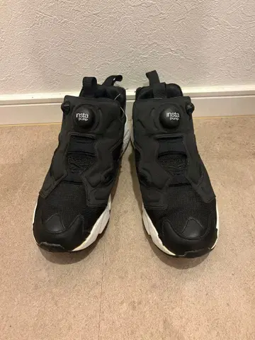 Reebok 인스타펌프 퓨리 블랙/화이트 V65750