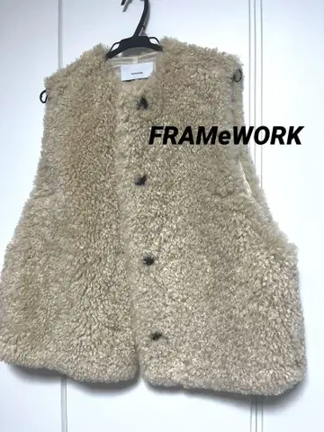 프레임워크 인조 모피 베스트 베이지 2024 AW