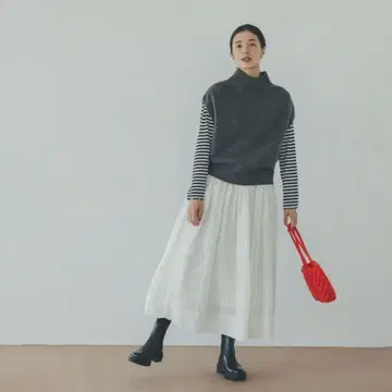 북유럽 생활 잡화점 울 니트 베스트 차콜