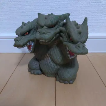 킹 기도라 피규어 저금통