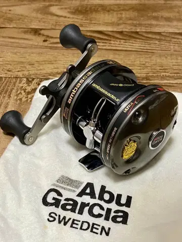 Abu Garcia Ambassadeur 베이트릴 4600C