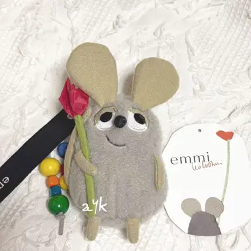 emmi 프레데릭 레오 리오니 파우치