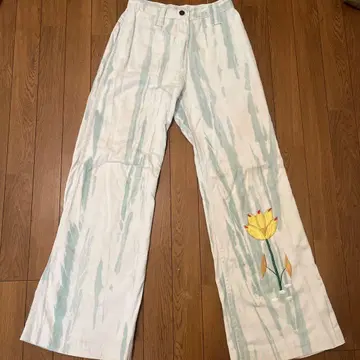 Flower printed pants flare