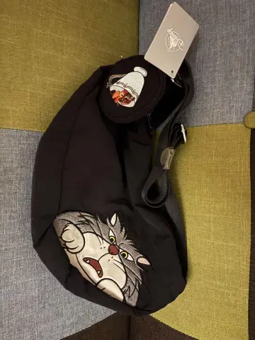 디즈니 스토어 루시퍼 숄더백