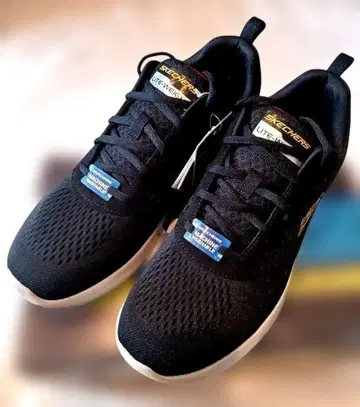 SKECHERS 메모리 폼 블랙 스니커즈 27.5cm