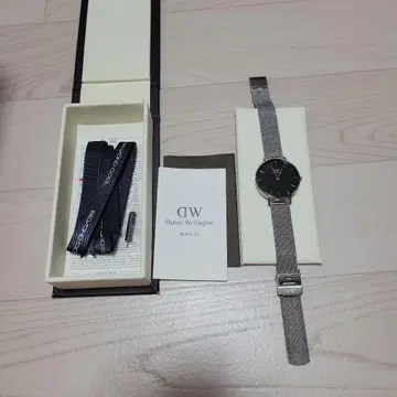 Daniel Wellington DW 블랙 메쉬 시계