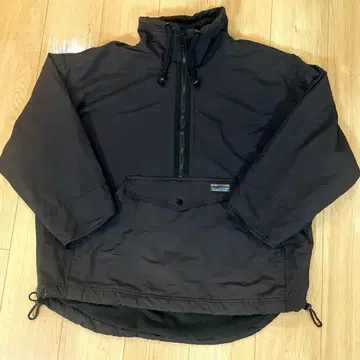 프릭스스토어 하프 지퍼 마운틴 자켓