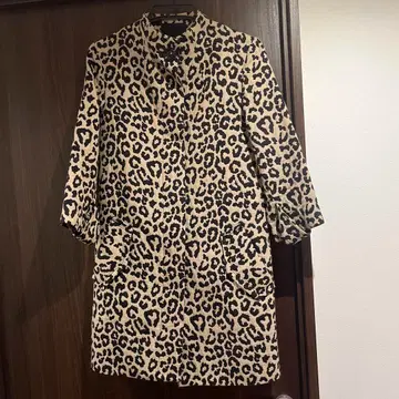 더블 스탠다드 레오파드 트렌치코트