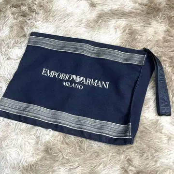 컨디션 최상 엠포리오 아르마니 클러치백 A4 노트 PC 수납 가능