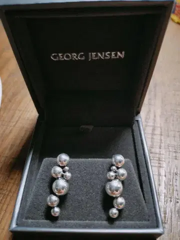 GEORG JENSEN 문라이트 그레이프 이어커프 실버