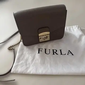 FURLA 훌라 메트로폴리스 체인 숄더백