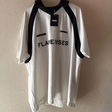르세라핌 FLAMERISES 티셔츠