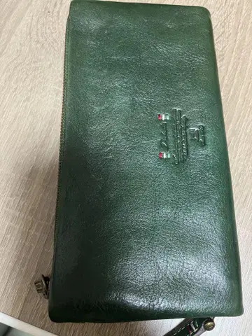 그린 소가죽 장지갑