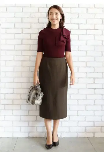 스타일 델리 두꺼운 소재 분또 72cm 기장 펜슬 스커트
