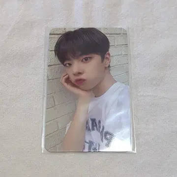 NINE.i 지호 트레이딩 카드