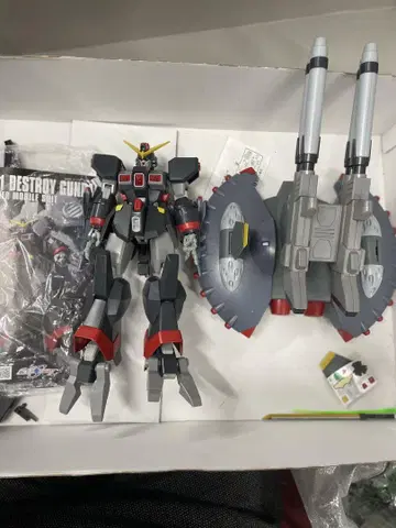 1/144 HG 디스트로이 건담 완성품