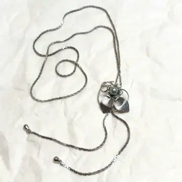 꽃 모티브 실버 목걸이