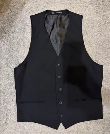 [컨디션 최상] ZARA 자라 베스트 블랙 M