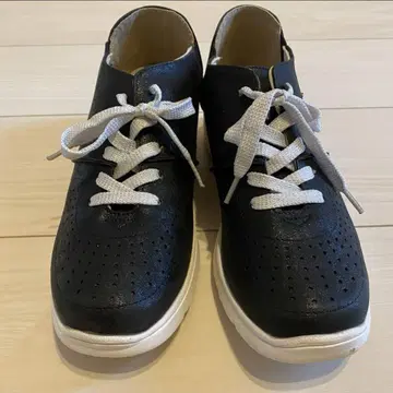 NATURAL 스니커즈 24 힐 4cm 블랙