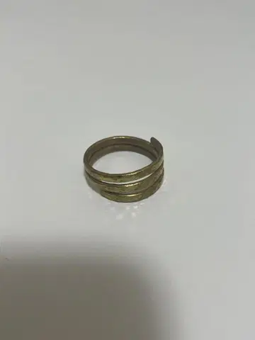 놋쇠 반지