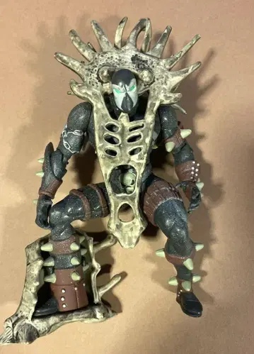 엑소 스켈레톤 스폰 피규어