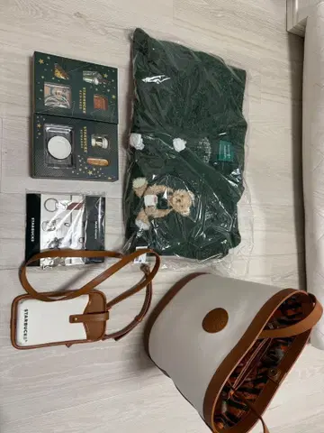스타벅스 젤라또피케 콜라보 가디건 리워드 교환품 묶음 판매