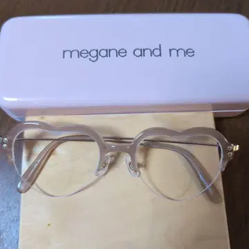 megane and me 하트형 안경 클리어