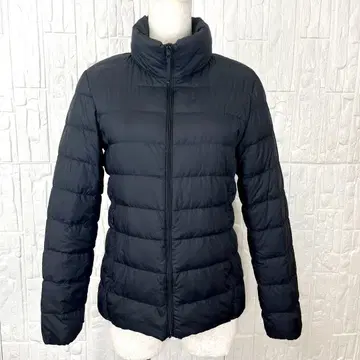 UNIQLO 울트라 라이트 다운 자켓 블랙 계열 S [ 1620 ]