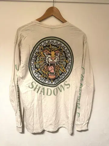 SHADOWS T셔츠 FACT