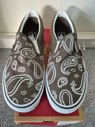 미사용 새상품 VANS 슬립온 페이즐리 무늬