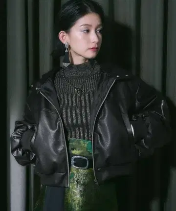 [미사용에 가까운] 인조 가죽 N2B HARE 하레