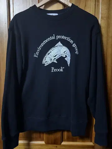 brook 맨투맨 블랙