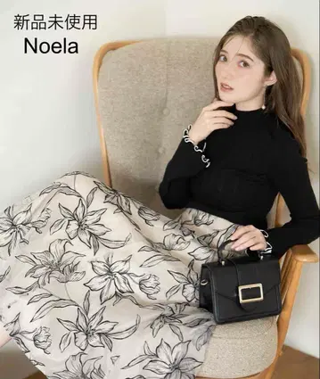 미사용 Noela 플라워 자수 오간자 스커트