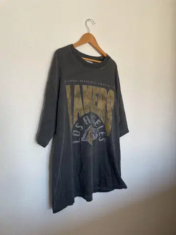 Lakers 그레이 T셔츠 /relume