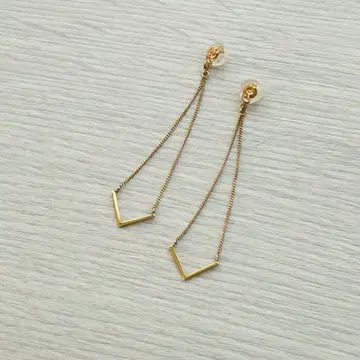 [ Lilas ] K10YG V라인 귀걸이 캐치