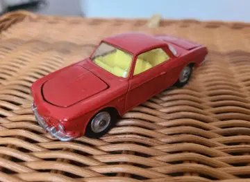 CORGI TOYS VW 1500 KARMANN GHIA