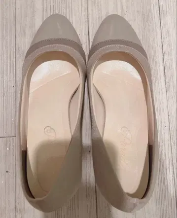 엘레강트 베이지 하이힐 펌프스