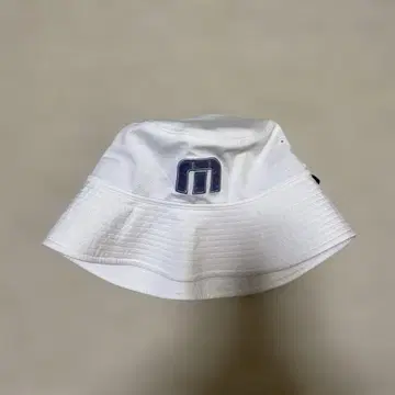 트래비스매튜 TravisMathew 화이트 버킷햇