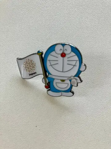 오사카 엑스포 도라에몽 핀 배지 일본관