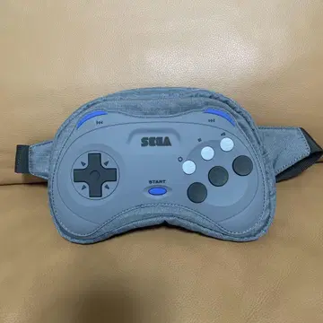 ZARA x SEGA 컨트롤러 세가 새턴 바디백 숄더백