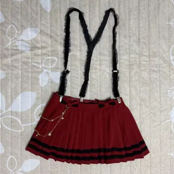 [ 미사용 새상품 ] 빨간색 플리츠 스커트 레이스 서스펜더 포함