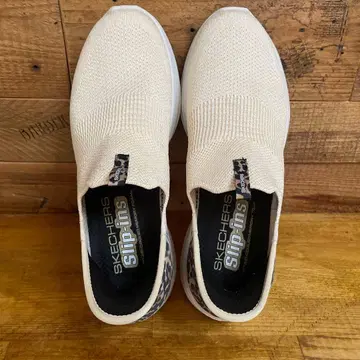SKECHERS Slip-Ins 화이트/레오파드