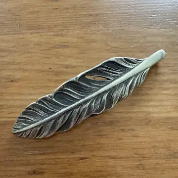 LYNCH SILVERSMITH 실버 깃털 펜던트