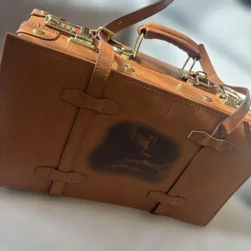 라퓨타 트렁크 미사용 새상품