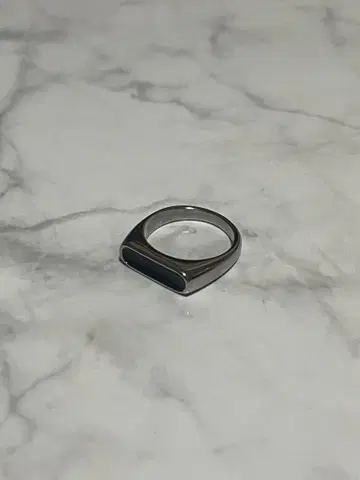 츠네타 다이키 착용 실버 블랙 반지 12호 핑키링