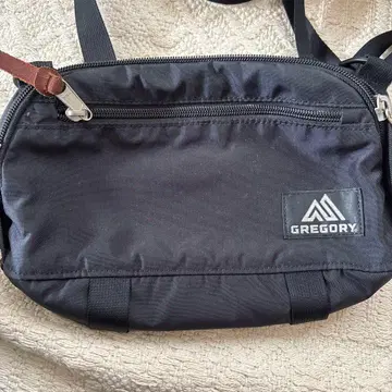 GREGORY 블랙 숄더백