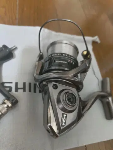 SHIMANO COMPLEX CI4+ C2500S F4 HG