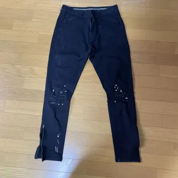 데미지 가공 스키니 데님 팬츠 블랙