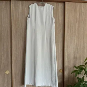 미라 오웬 A라인 원피스 아이보리