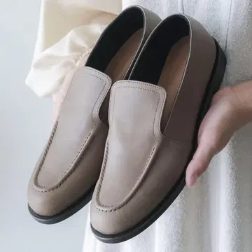 AUTTAA 아우타 슬립온 로퍼 35